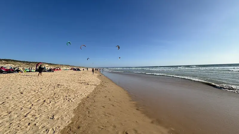 Kitesurfing at Afife