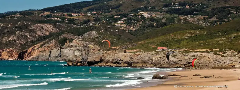 Kitesurfing at Ancora