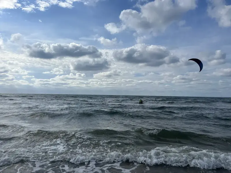 Kitesurfing at Bergen aan Zee
