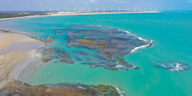 Kitesurfing at Icaraizinho