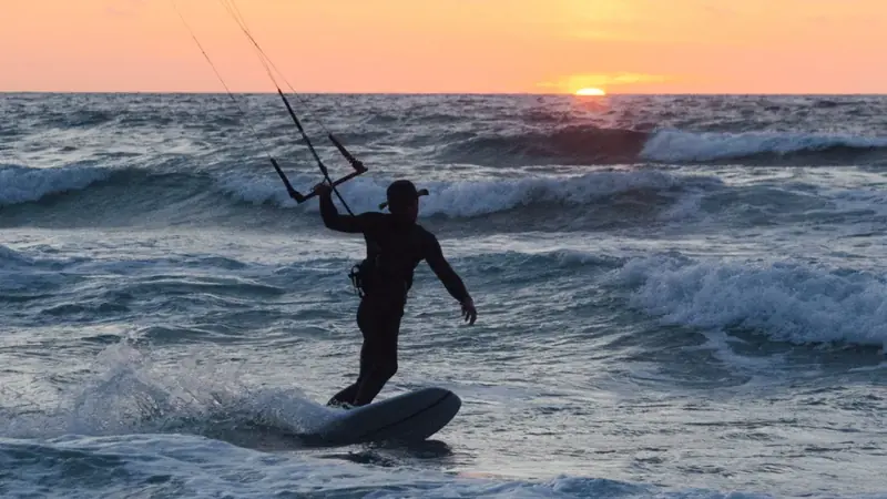 Kitesurfing at Peniche