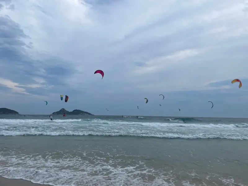 Kitesurfing at Praia da Barra