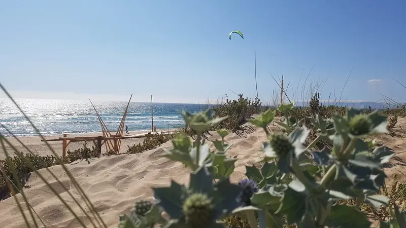 Kitesurfing at Praia Grande