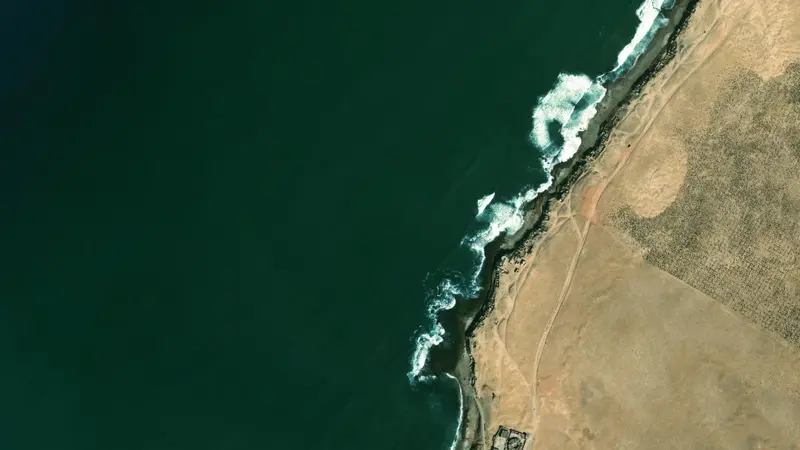 Kitesurfing at Aglou Plage