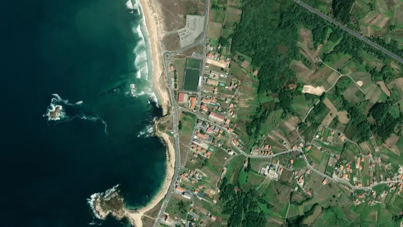 Kitesurfing at A Lanzada