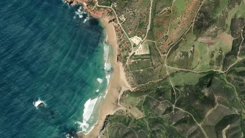 Kitesurfing at Amado
