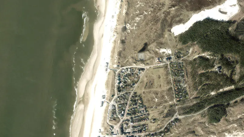Kitesurfing at Bergen aan Zee