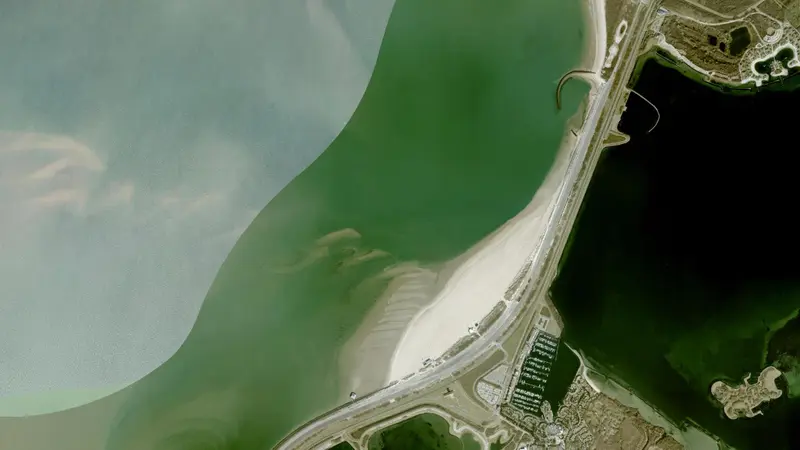 Kitesurfing at Brouwersdam