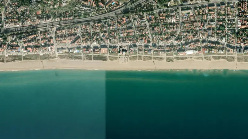 Kitesurfing at Castelldefels
