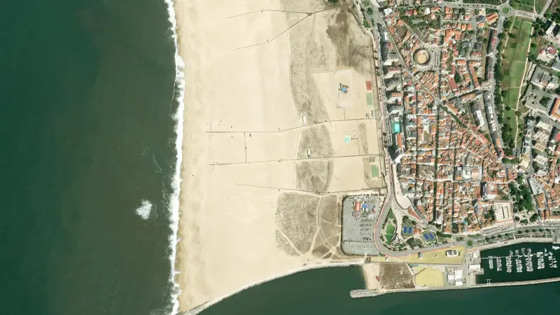 Kitesurfing at Figueira da Foz