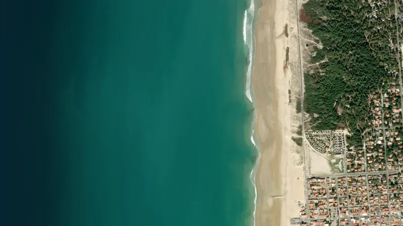 Kitesurfing at Montalivet