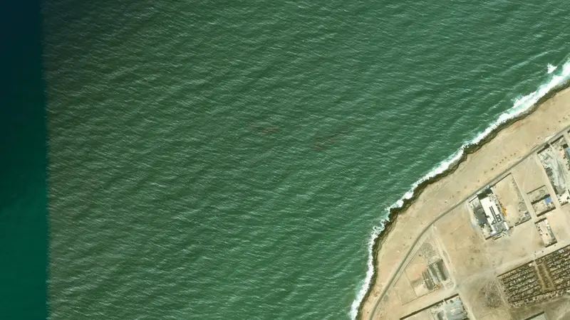 Kitesurfing at Pointe d'Or