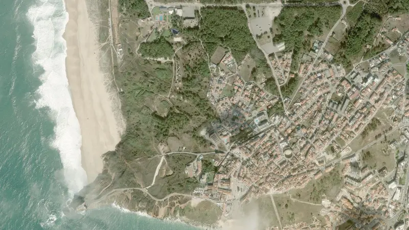Kitesurfing at Praia do Norte