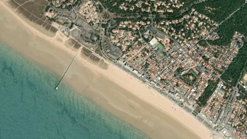 Kitesurfing at Saint-Jean-de-Monts