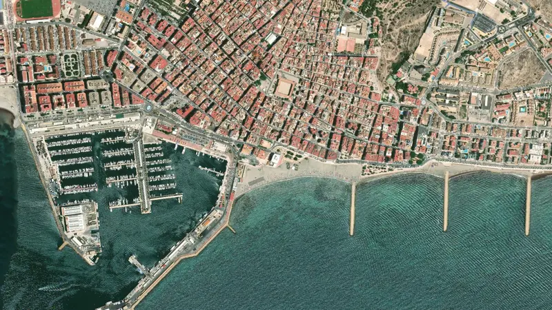 Kitesurfing at Santa Pola