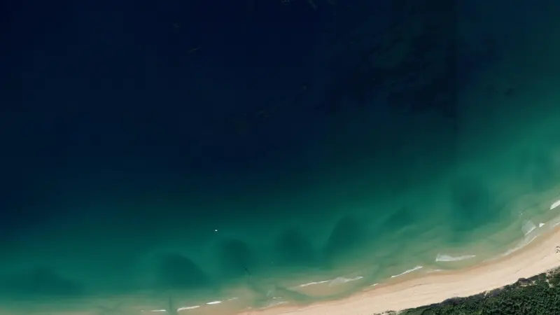 Kitesurfing at Somo