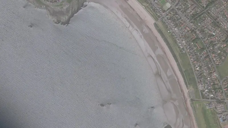 Kitesurfing at Troon