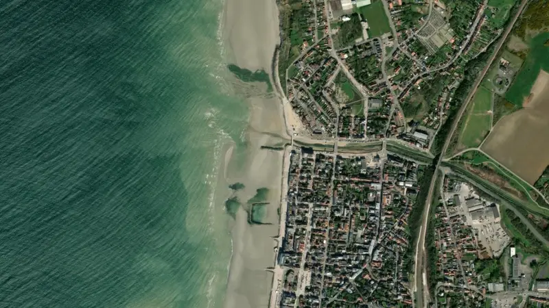 Kitesurfing at Wimereux