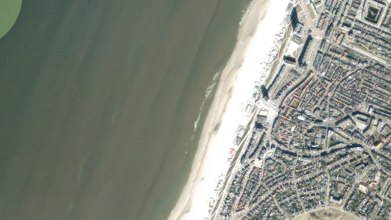 Kitesurfing at Zandvoort