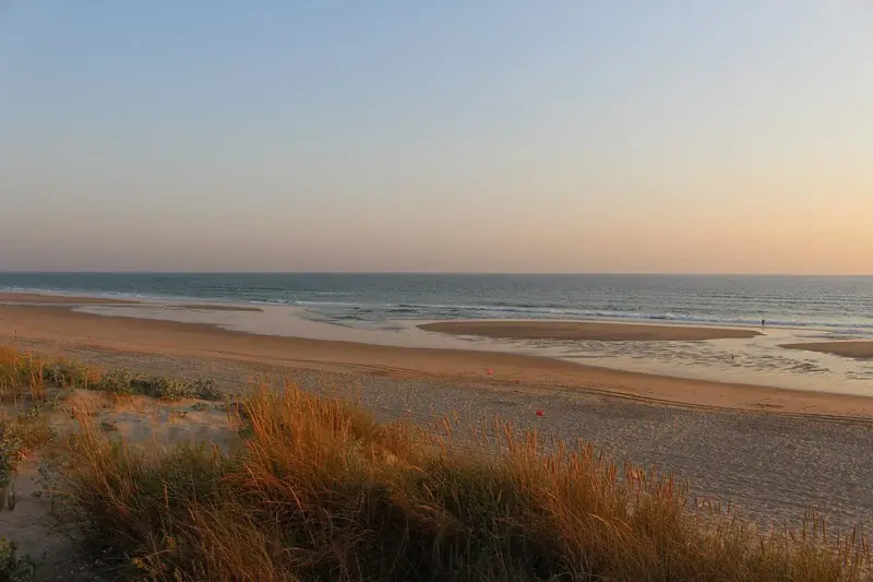Kitesurfing at The Cave